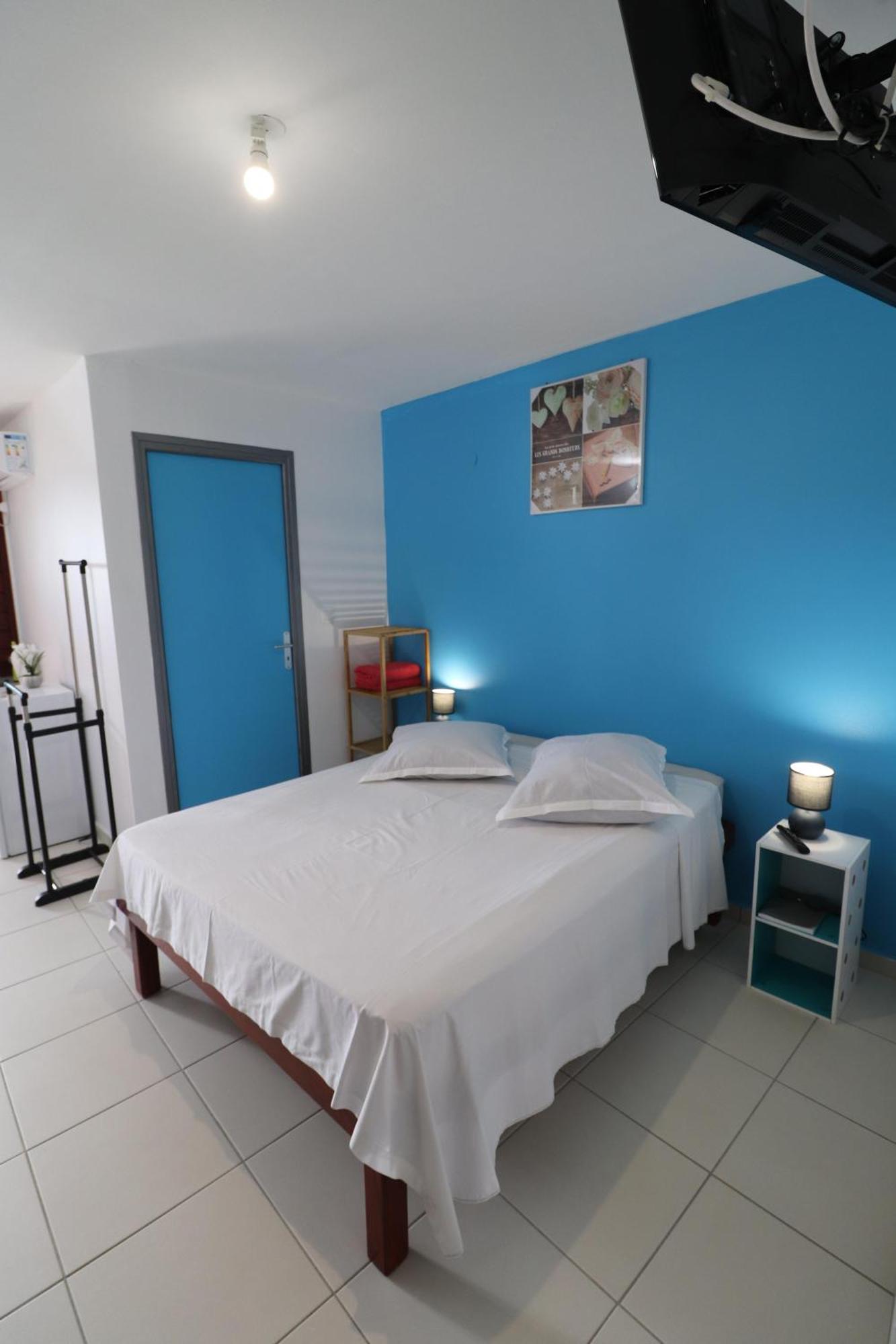 Les Gites De L'Union Les Abymes Habitación foto