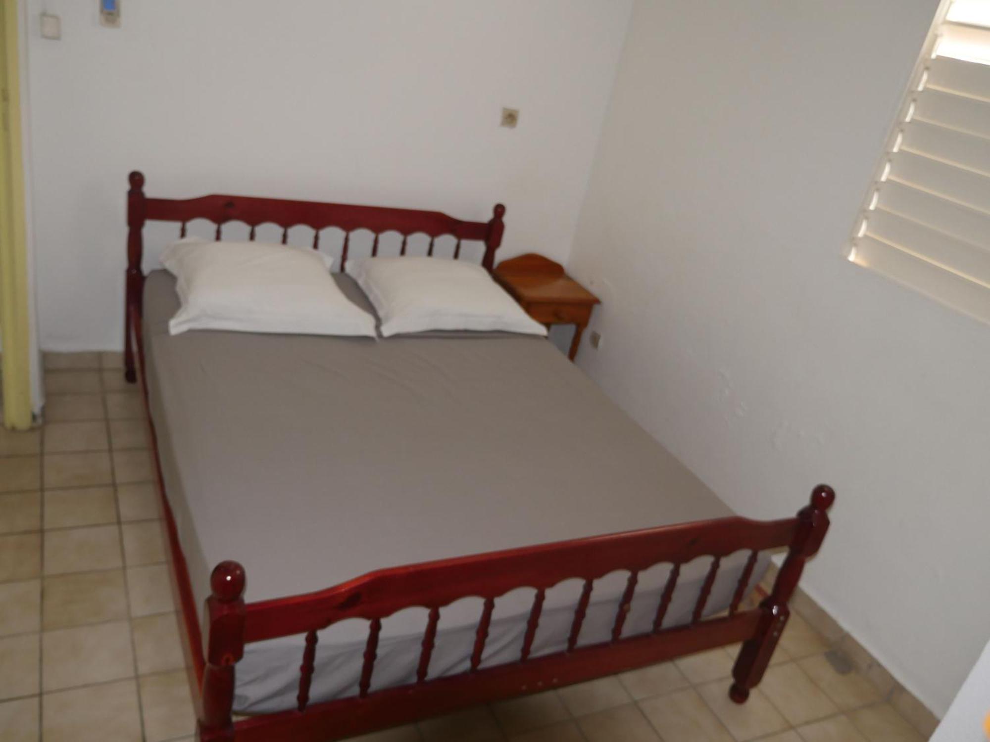 Les Gites De L'Union Les Abymes Habitación foto